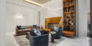 Josephine Gallery 83