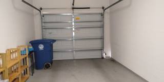Executive 2 bedroom/ 2 bath condo Gallery 17