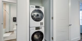 250 Mission Gallery 9