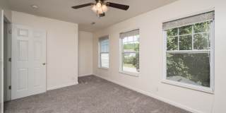 **BE THE LUCKY ONE TO LIVE IN THIS UPDATED NASHVILLE/ BELLEVUE HOME** Gallery 37