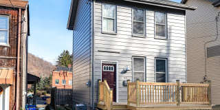 Remodeled 1 bedroom with fenced backyard Remodeled 1 bedroom with fenced backyard Gallery 1