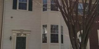 47665 COMER Square Gallery 1