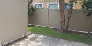 Beautiful 3 bedrooms 2.5 baths townhouse with 1 car garage in Tuscany Place Gallery 18