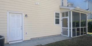 ** 1 Month Free Rent** Beautiful 3 Bedroom/ 2.5 Bath Unfurnished Townhouse in Wellstone! Gallery 37