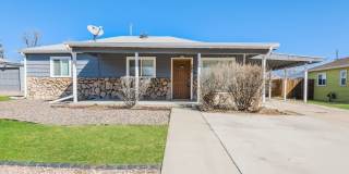 Comfortable 3bd/1.5ba Aurora Home with Fenced Yard  Easy Commute - FREE iPad or 55” TV if moved in by 3/15! Gallery 1