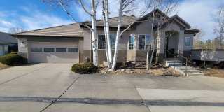 Beautiful Single Story Townhouse with Den & Attached 2-Car Garage Gallery 1