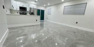 1270 NE 207th Ter Gallery 3