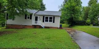 Now Available – Beautifully Remodeled 3BR Home Near Downtown Winston-Salem Gallery 1