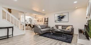 Updated 3 BDR Townhome in King's Ridge Gallery 1