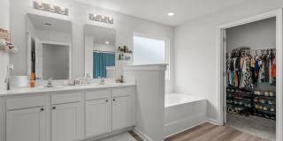 NEW 5 BR/3BA OPEN CONCEPT IN SOUTH CRESTVIEW WAITING FOR YOU! Gallery 6