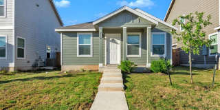 Beautiful 3-Bedroom Kyle Home with Office/Flex Space – Lawn Care & Pest Control Included! Gallery 1