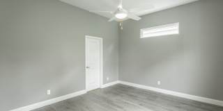 549 Strong Avenue Gallery 18