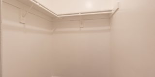 Reseda Continental Apartments Gallery 9
