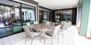 Hendricks Apartments Gallery 21