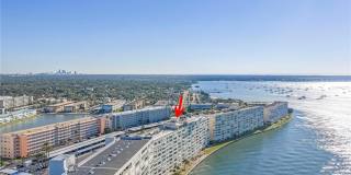 6020 SHORE Boulevard S Gallery 41