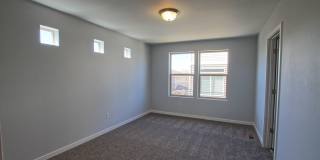 5 bed 3.5 bath home in the Meadows Gallery 6