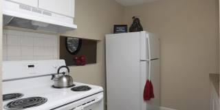 Broadmoor Apartments at West Columbia Gallery 20