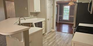 4 Bedroom, 2.5 Bath Home Located in the Established Neighborhood Kings Grant. Gallery 7