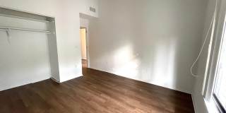 Spacious 2Bed/2Bath Condo for Rent!! Sarasota Gallery 9