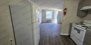 Renovated two bedroom near Harden Street - FREE first month Gallery 9