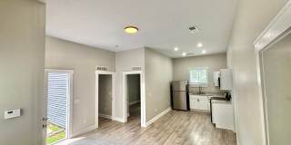 513 S 24th Street - 2 Bedroom House, Fenced Yard, Off-Street Parking, Pets OKAY! Gallery 6