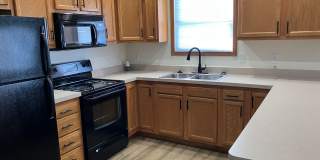 2 Bedroom, Ranch Townhome with Garage - Available Now! 2 Bedroom, Ranch Townhome with Garage - Available Now! Gallery 6