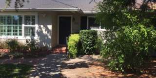 Charming 3 bdrm / 2 bath Home, Minutes from Sonoma Square Gallery 1