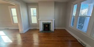 Charming 4bdrm/1.5bth Home Located in Richmond's North Highland Park w/Balcony!! Gallery 9