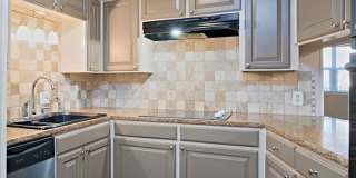 4613 N. 2nd Street Gallery 28