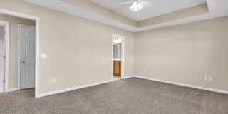 Charming 3-Bed Townhome in Prime Richmond Hill Location! Gallery 24