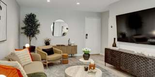 7300 Franklin Ave unit: 346 Gallery 7