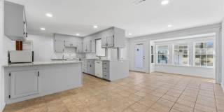 5748 N Graham Road Gallery 14