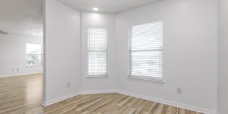 206 16th Street Gallery 7