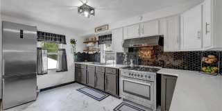 9309 Garfield Boulevard Gallery 6