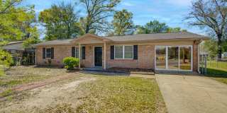 5471 Buena Vista Ave Milton: MOVE-IN SPECIAL: HALF OFF YOUR FIRST FULL MONTH’S RENT! Gallery 6