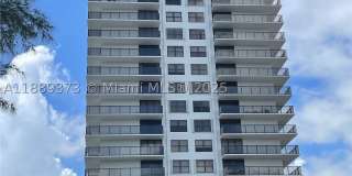 18151 NE 31st Ct Gallery 1