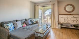COZY,  FURNISHED OFF-SEAON MONTHLY RENTAL Gallery 3