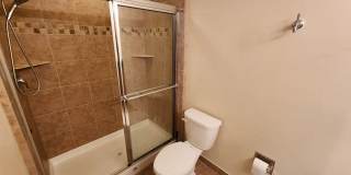 50% off this beautiful 2/2 Bouchelle Condo with private garage, see details* Gallery 8