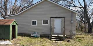 718 Indiana Avenue Gallery 1