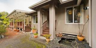Spacious 4BR Home on the Golf Course – Pets Welcome! Gallery 1