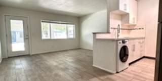 SU-12 on Cambridge Gallery 1