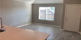601 W Weymouth Gallery 1