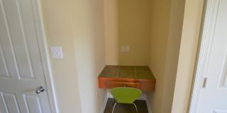 Charming New Orleans Style Townhouse in Gated Community on LSU bus route Gallery 28
