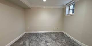 Executive Row Home In NW DC with Designer Finishes Gallery 10