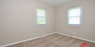 Nicely Updated Duplex Gallery 7