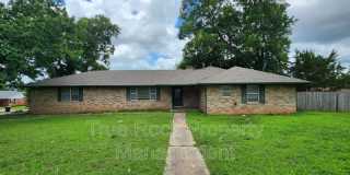 329 South Morrison Drive Gallery 1