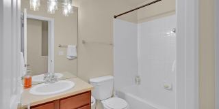 Immaculate 3 Bedroom Townhome Near Downtown COS Gallery 15