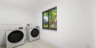 8246 NE 2nd Ct MIAMI, FL 33138 Gallery 35