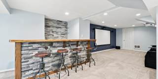 1016 W Washington Boulevard Gallery 35
