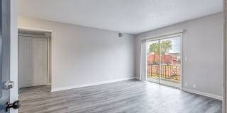 Crossings at Midtown Gallery 20